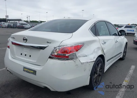 2015 Nissan Altima 2.5 Sv z USA, uszkodzony, nr VIN 1N4AL3AP0FC189285